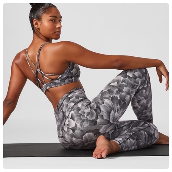 Athleta Pants - Athleta Elation Textured Tight